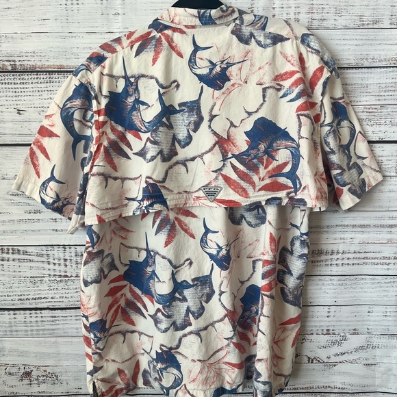 COLUMBIA-MENS SHORT SLEEVE BUTTON DOWN PFG PERFORMANCE FISHING GEAR SHIRT - Picture 2 of 14
